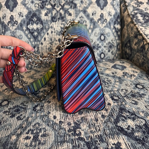 Louis Vuitton Tropical Epi Twist MM - Picture 8 of 15